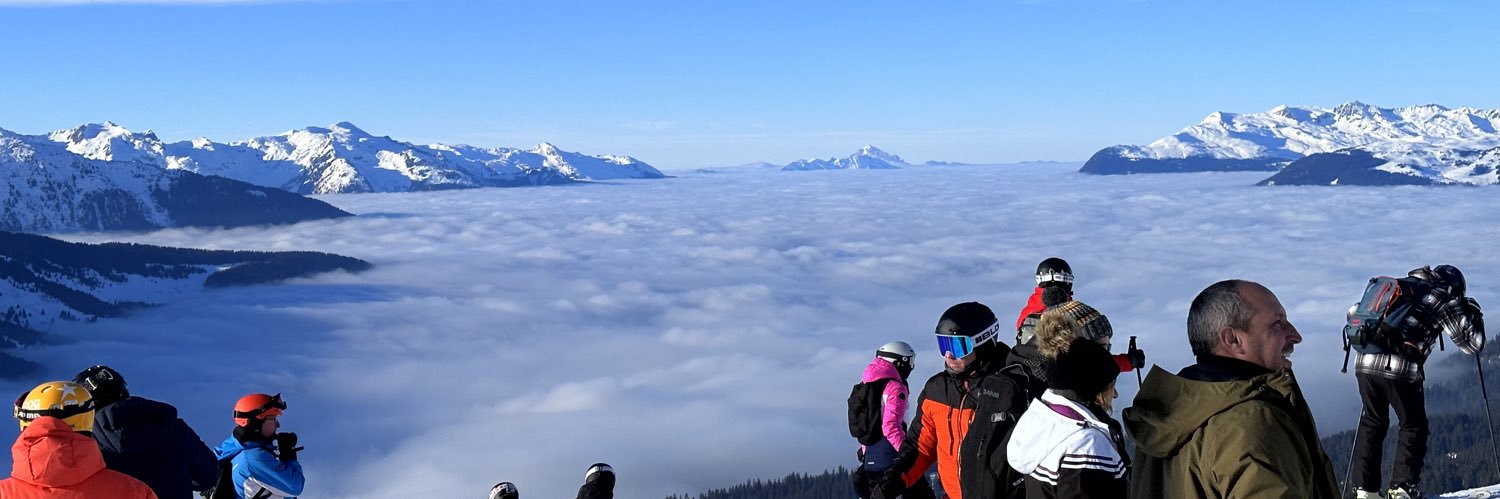 charliethomsonn's profile banner image