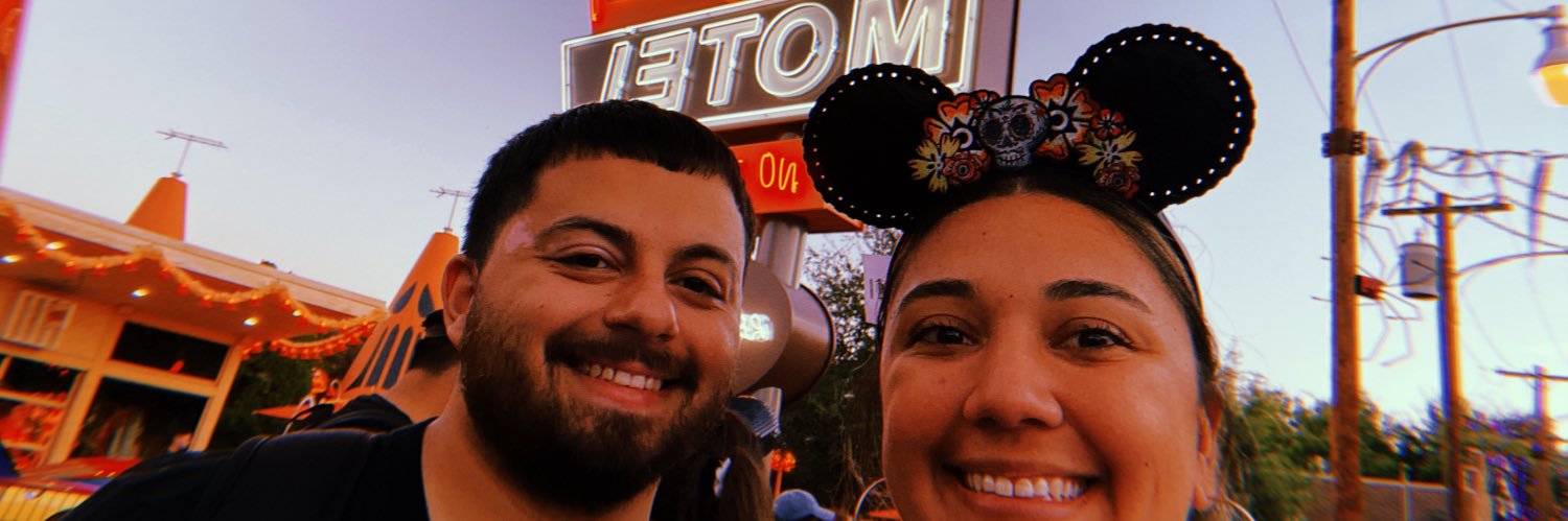 RayleenCastro's profile banner image