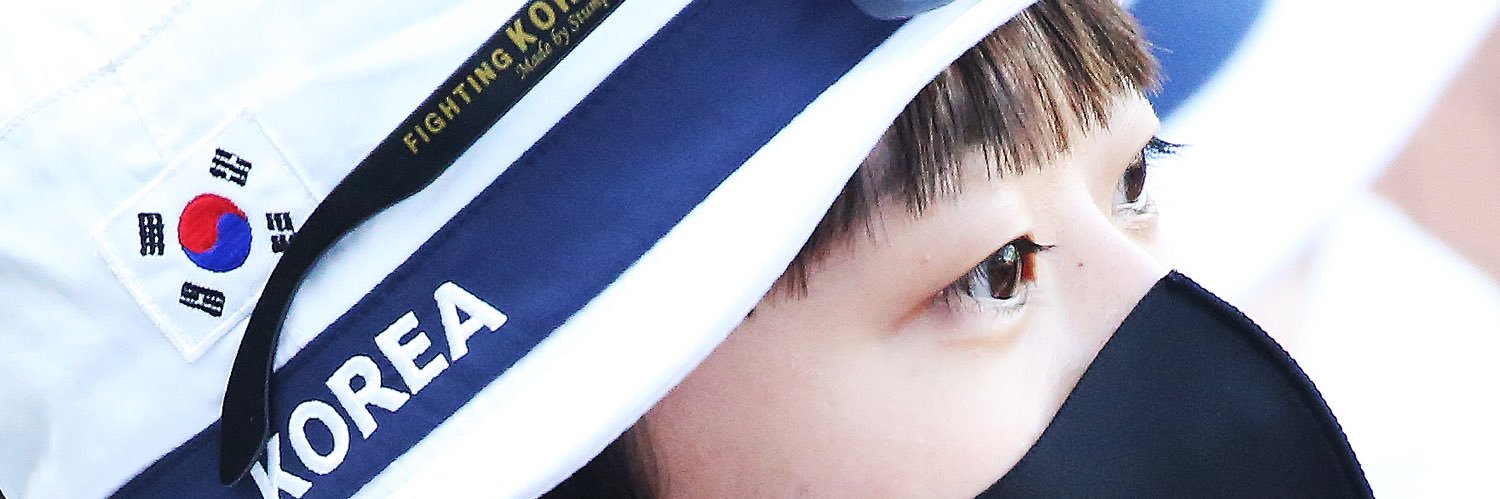 Bly_ee's profile banner image