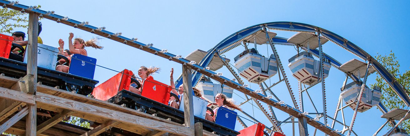 Arnolds Park Amusement Park banner