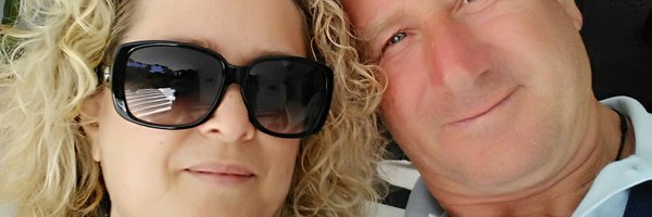 lucy_4com Profile Banner