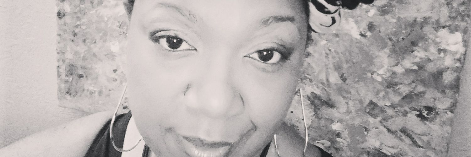 theosha's profile banner image