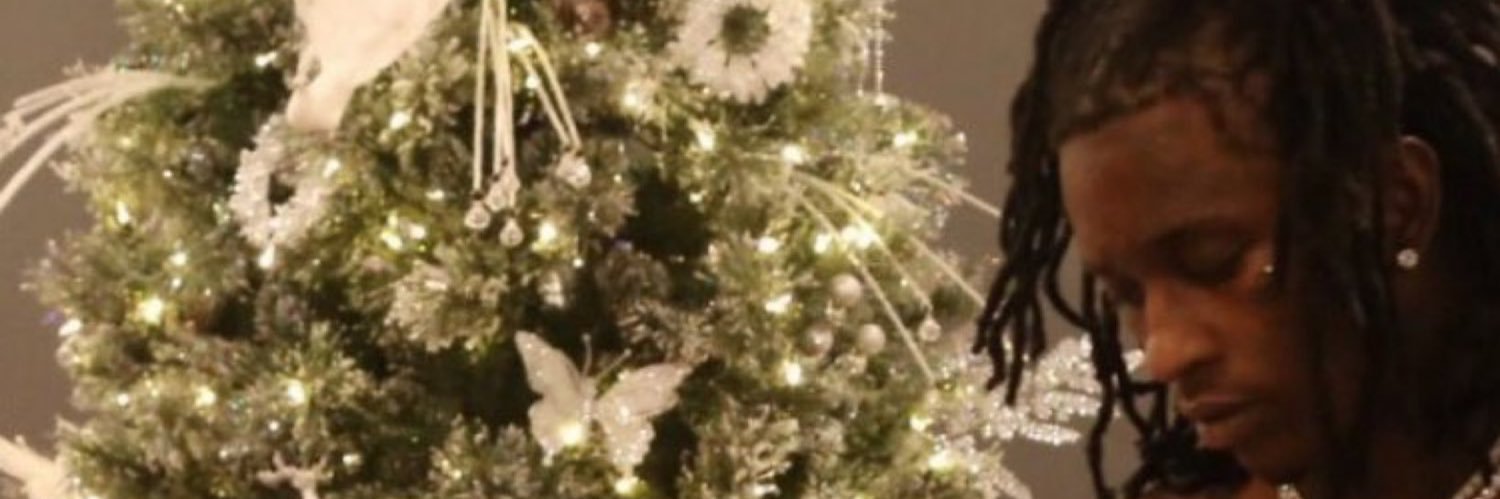 _vickieec's profile banner image