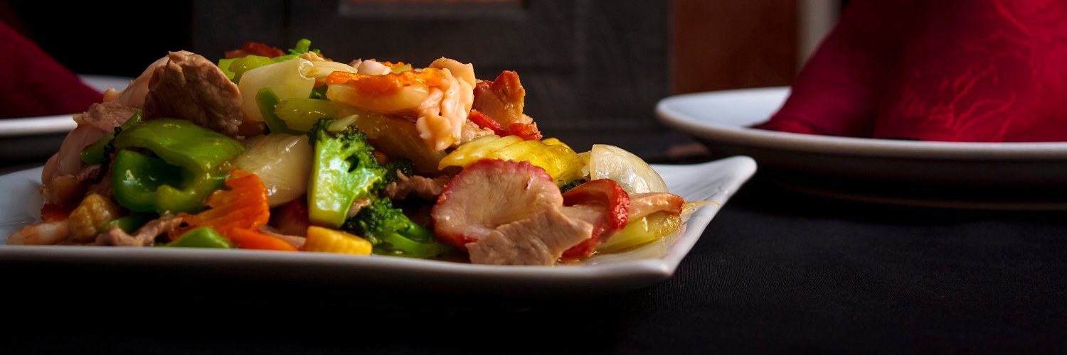 Layyinbistro's profile banner image