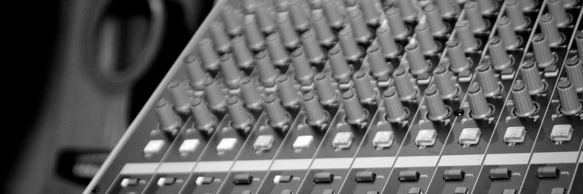 humanfm's profile banner image