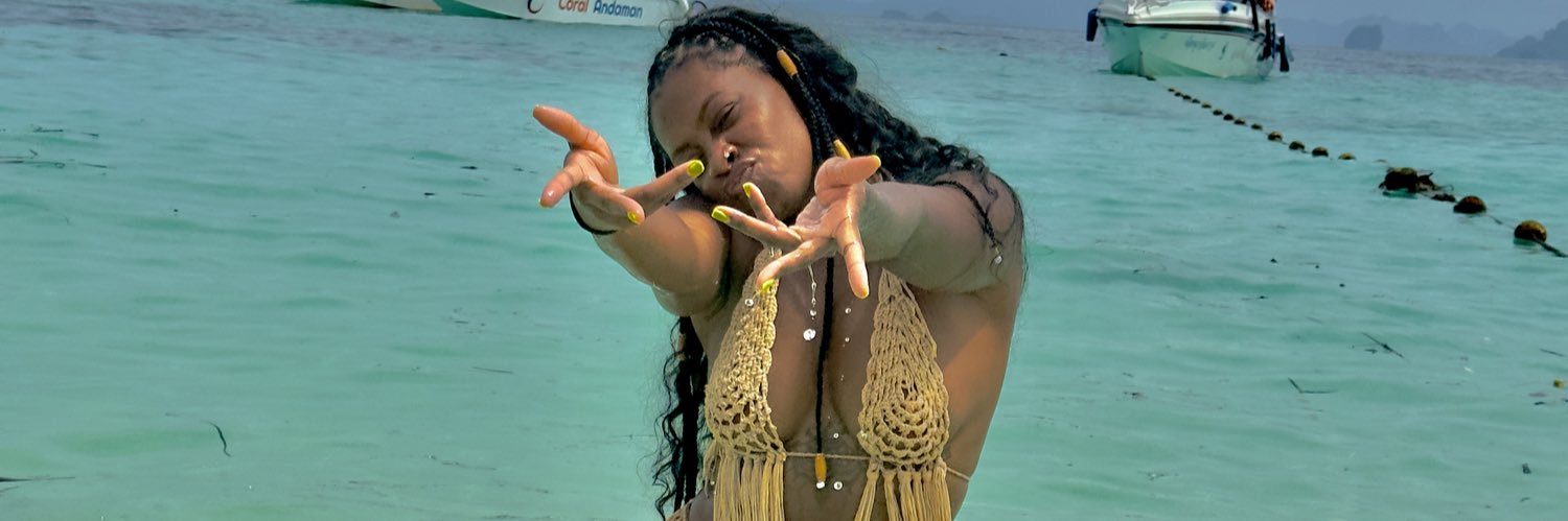 _kalooo's profile banner image