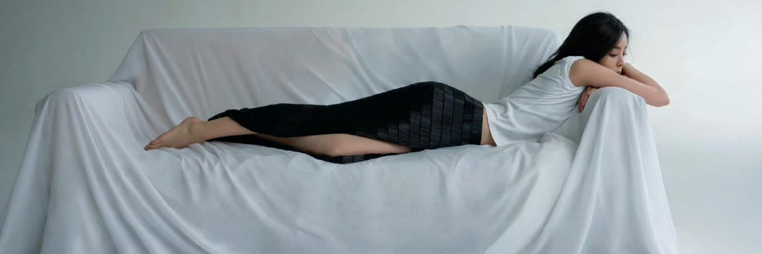 amikoo23's profile banner image