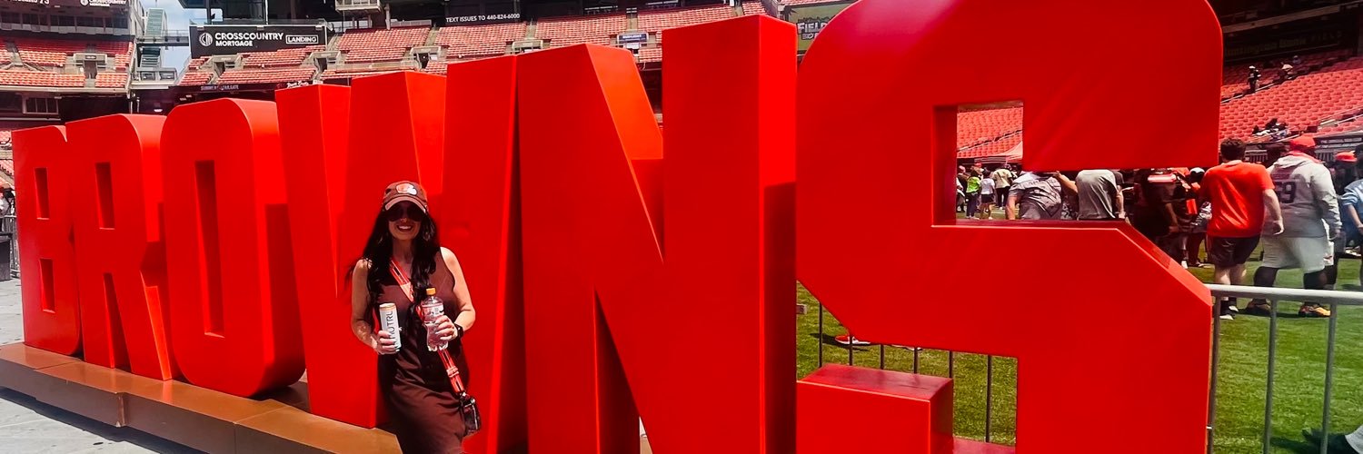 Lana banner