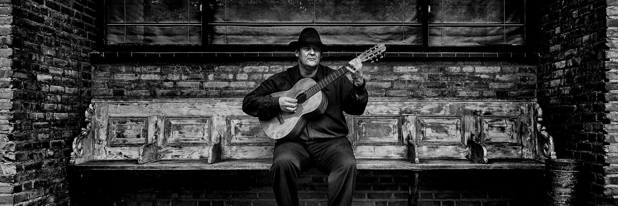 Vermakelaar In ⭕️ntroerend Goed banner