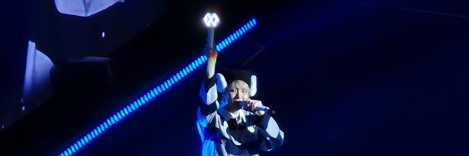 carlita🦋 banner