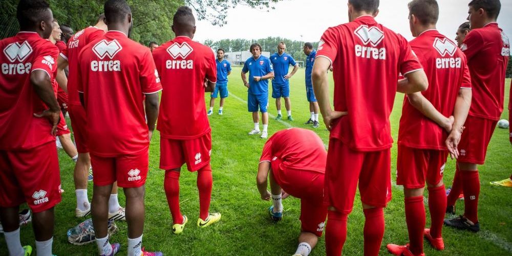 NimesOlOfficiel's profile banner image
