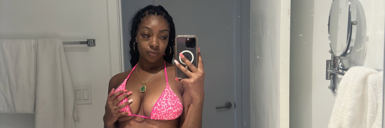xolexi24's profile banner image