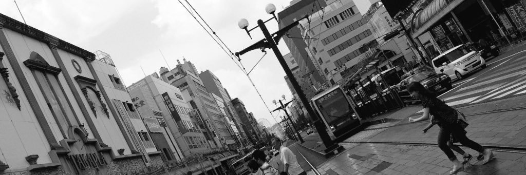 essuyy's profile banner image