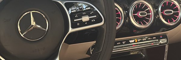BumbleWitTheBee Profile Banner