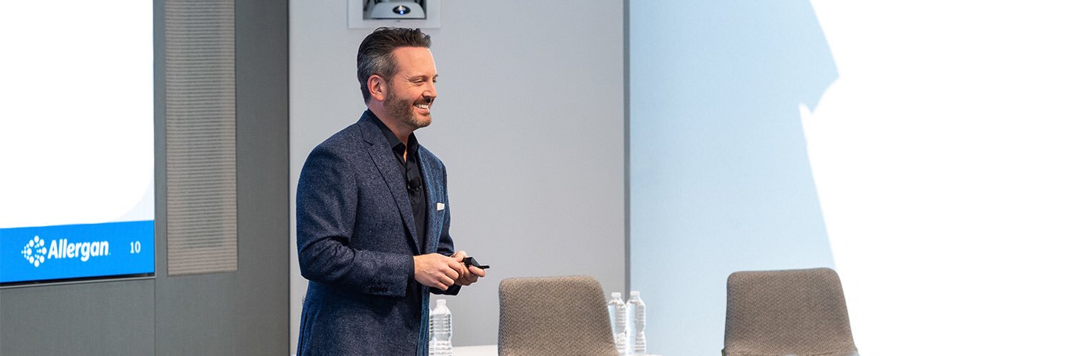 Brent Saunders banner