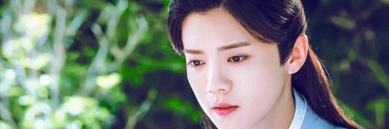 luminiescentve's profile banner image