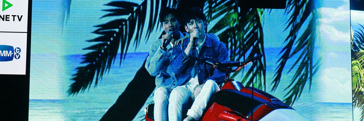 Ⓘⓒⓡⓔⓐⓜ 🦋🦋 banner