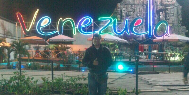 darwin leonel banner