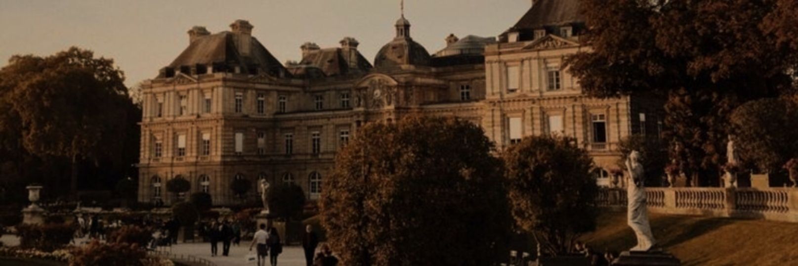 ۫ banner