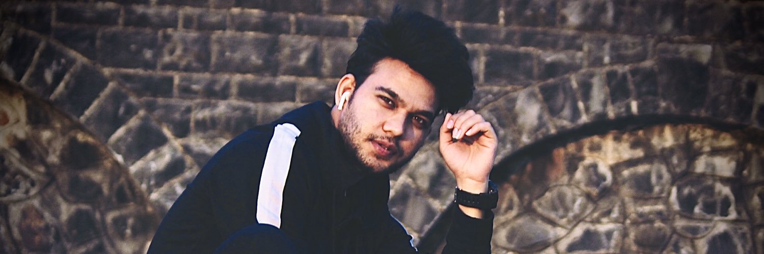 Amitdlahot's profile banner image