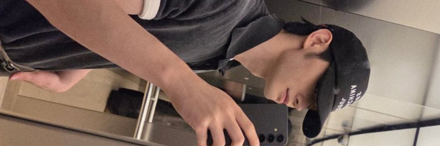 calumyeon's profile banner image