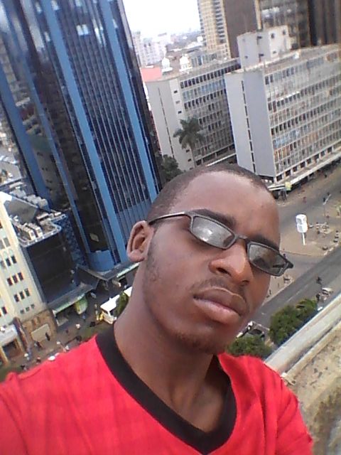 Vinniewambui's profile banner image