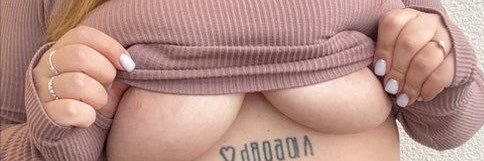 Ashleyythroat's profile banner image