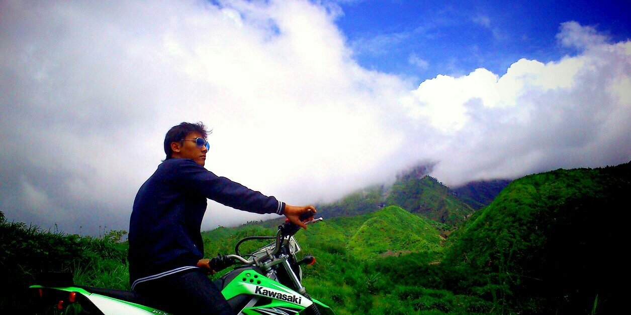 RadhitAzhar's profile banner image
