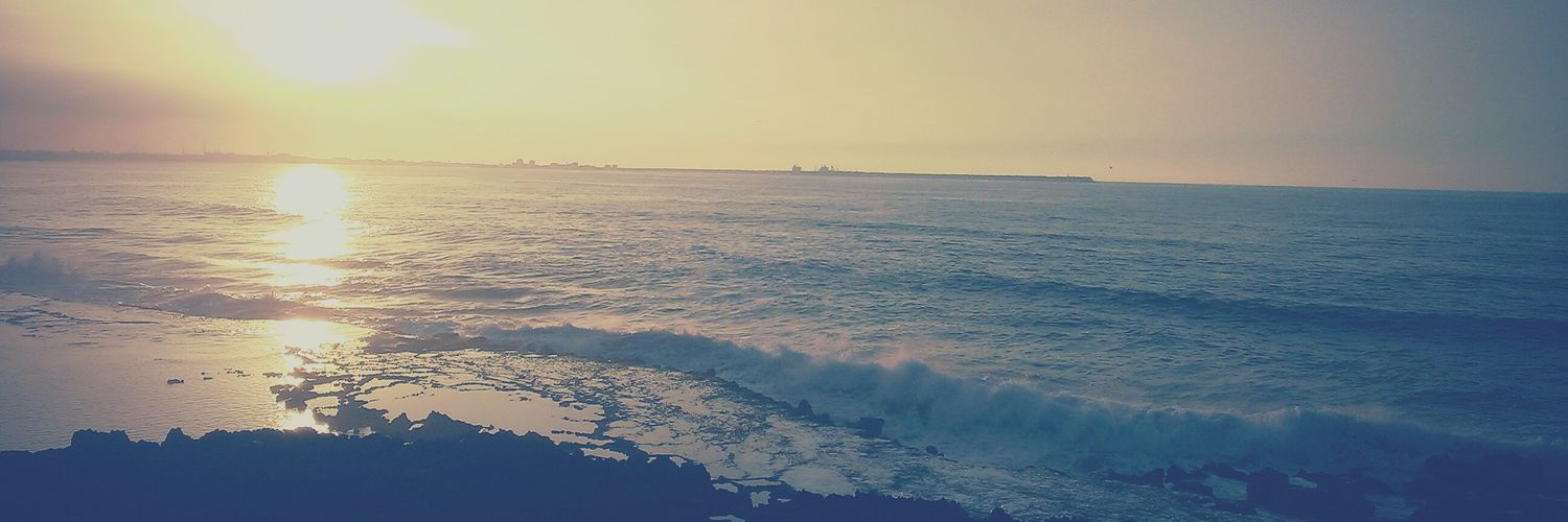 enashi001's profile banner image