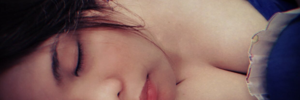 ynothnaselin's profile banner image