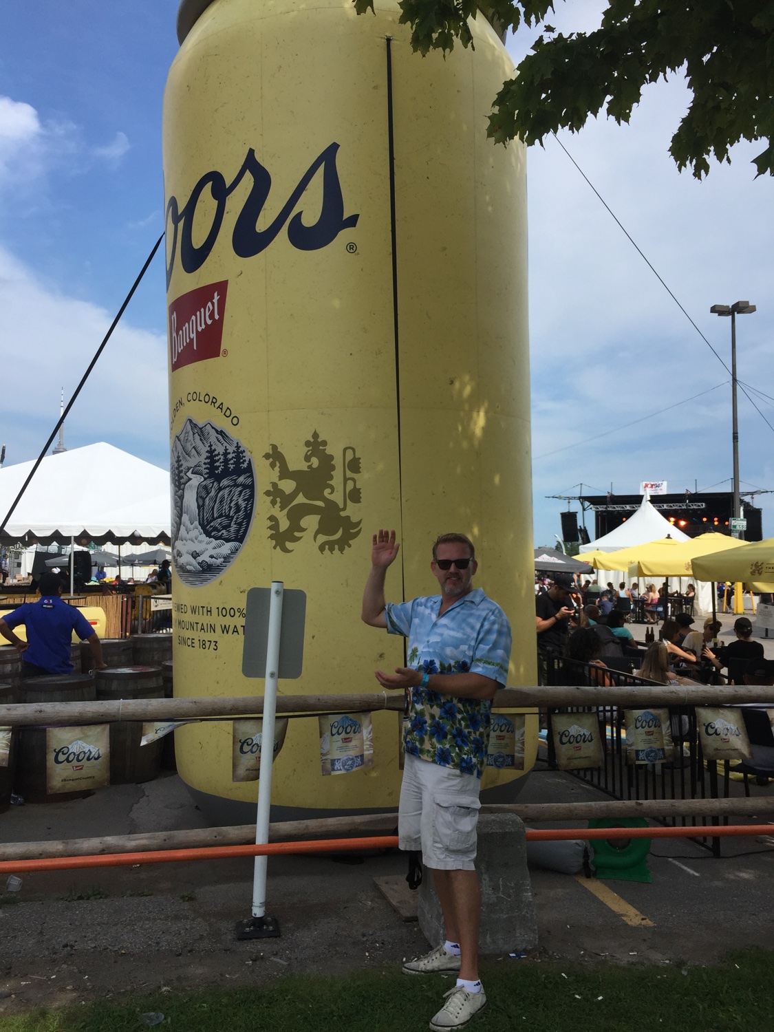 Geoff Thomas banner