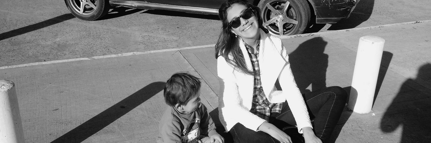 PauliArias's profile banner image