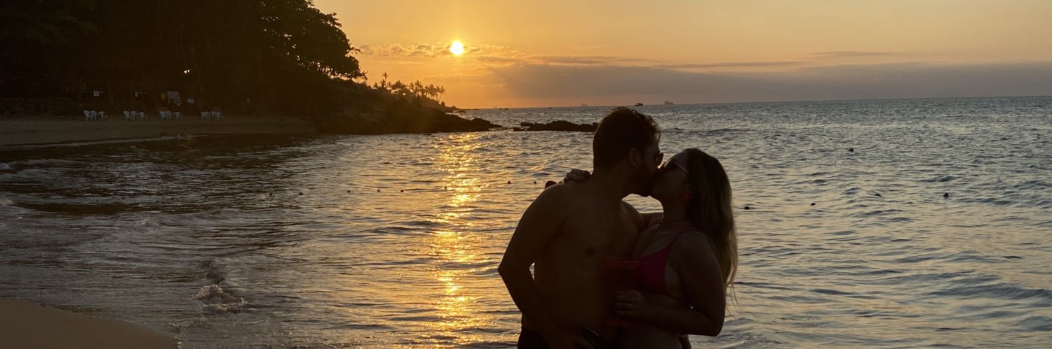 laynadezuani's profile banner image