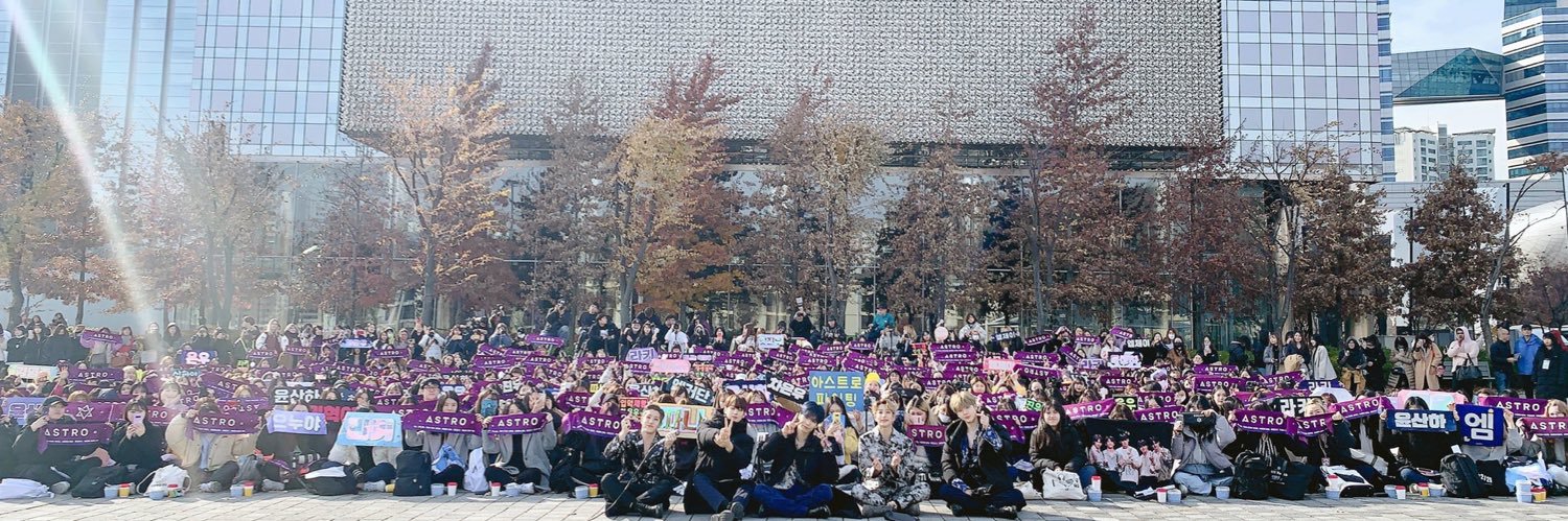101224Ri's profile banner image