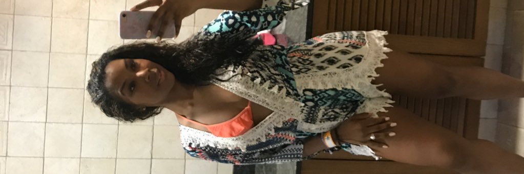 AnnyInParis's profile banner image