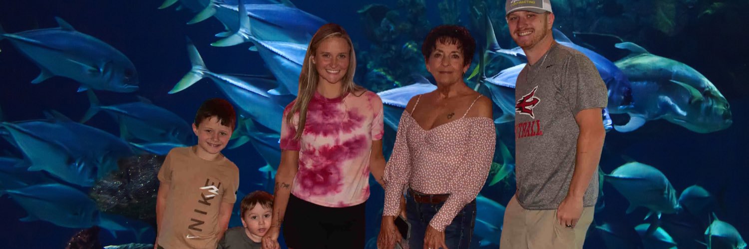 amanda_britany's profile banner image