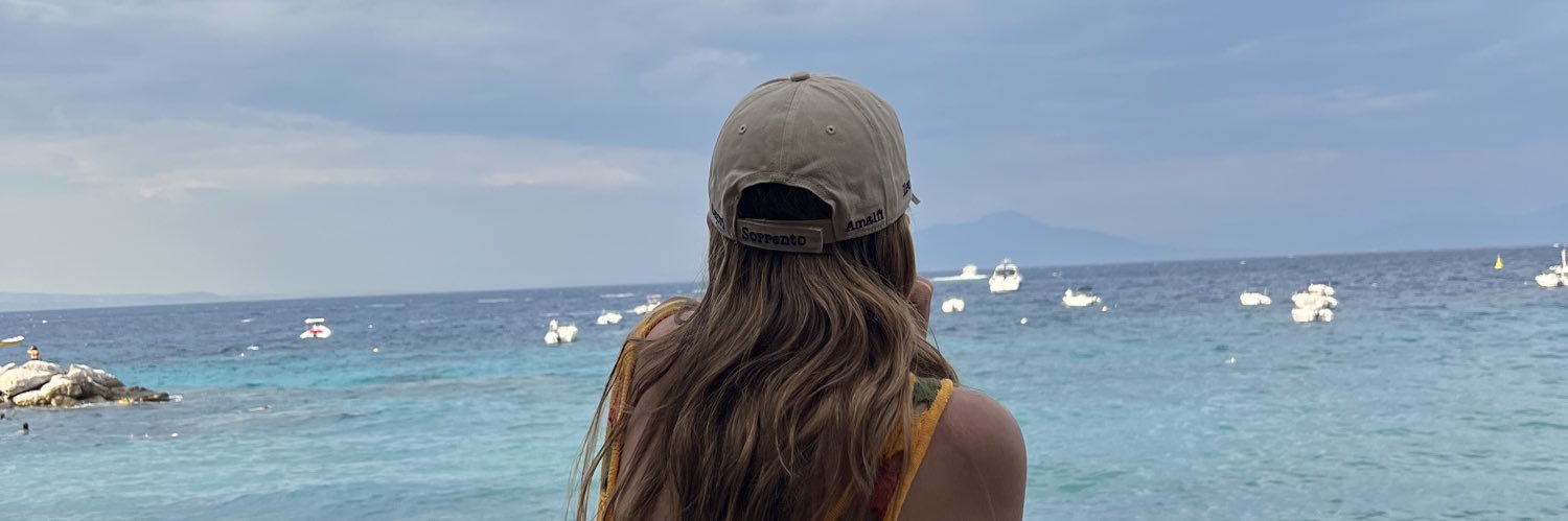paulinacamara7's profile banner image
