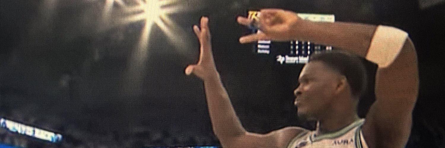 hoodiemb's profile banner image