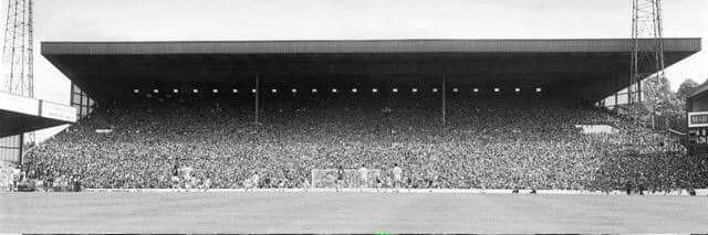THE LEFT SIDE. AVFC 🏴󠁧󠁢󠁥󠁮󠁧󠁿🇮🇪 banner