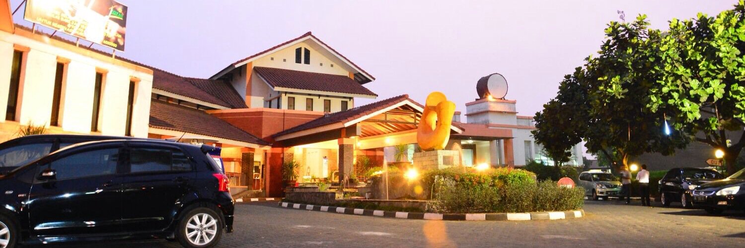 topashotel's profile banner image