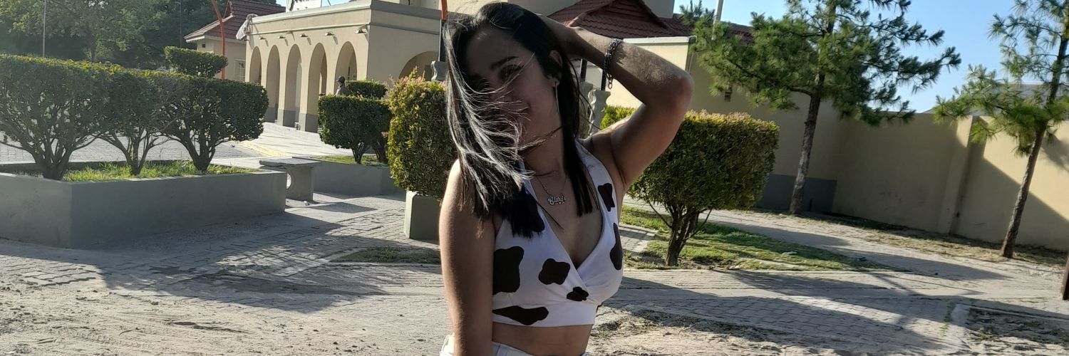 Claravila10's profile banner image
