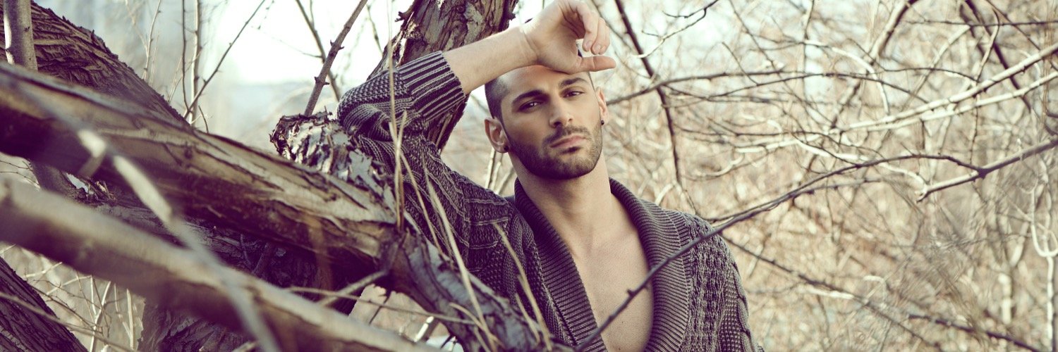 followcamillo's profile banner image