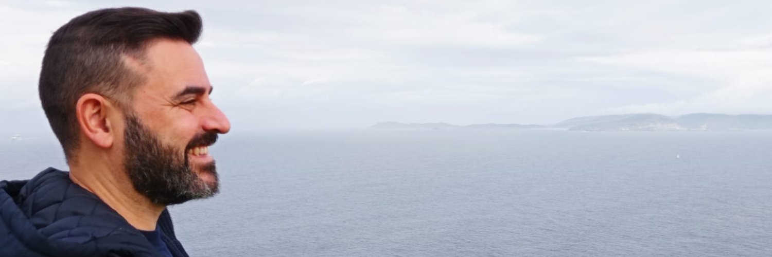 loyoladae's profile banner image