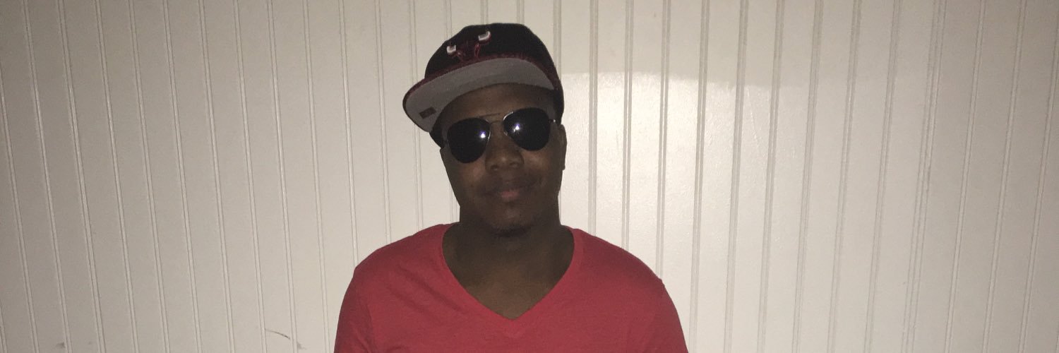 youngron28's profile banner image