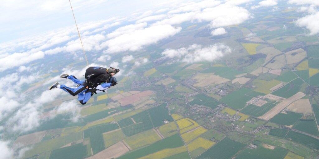 Jules Edwards 💙 banner