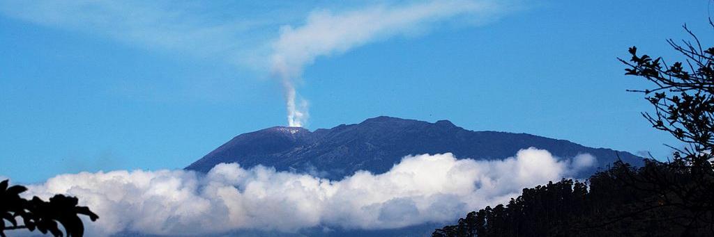 VolcanTurrialba's profile banner image