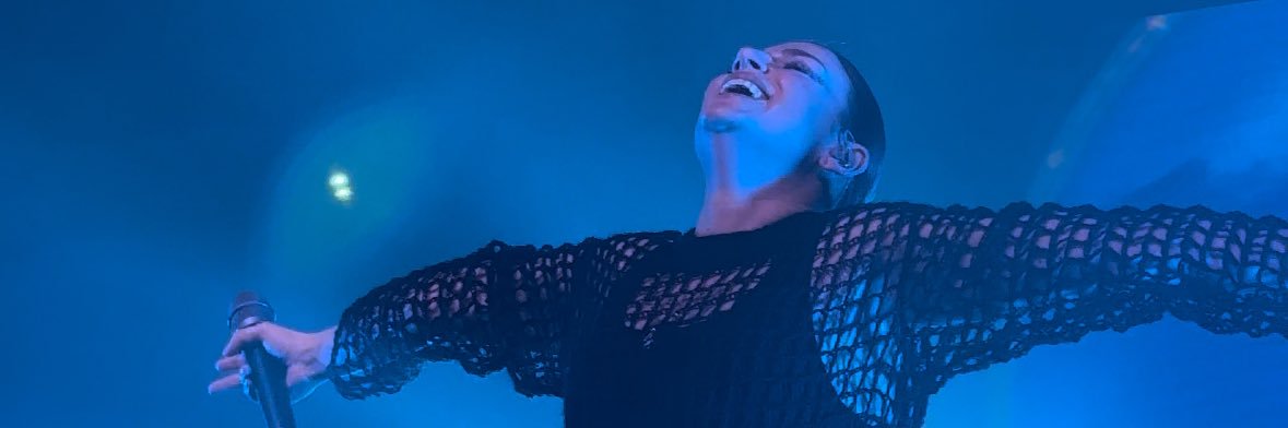 åиgє banner