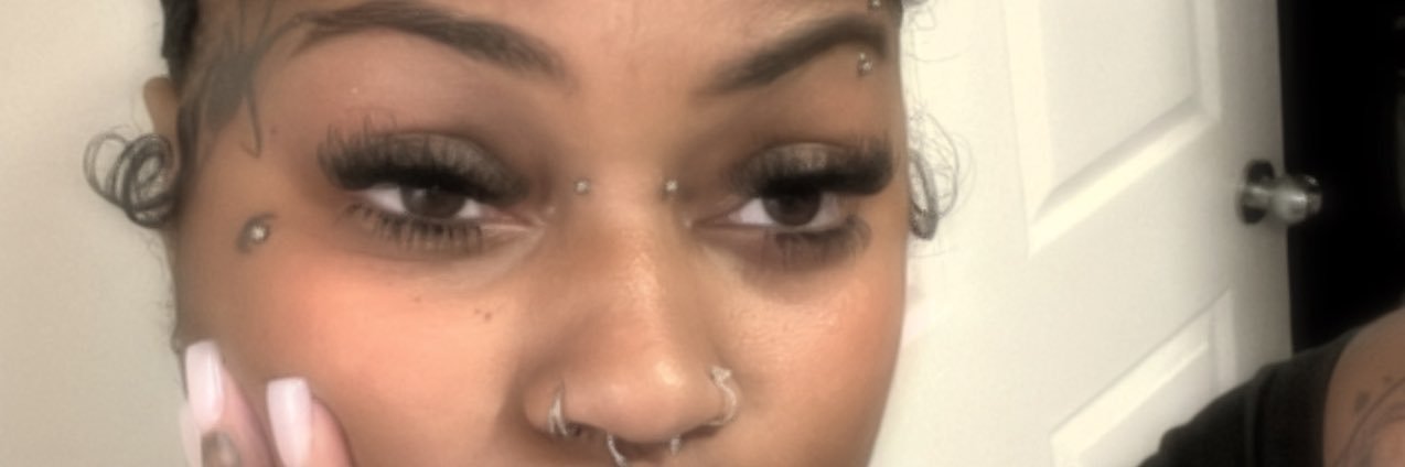 nevaehmeeks's profile banner image