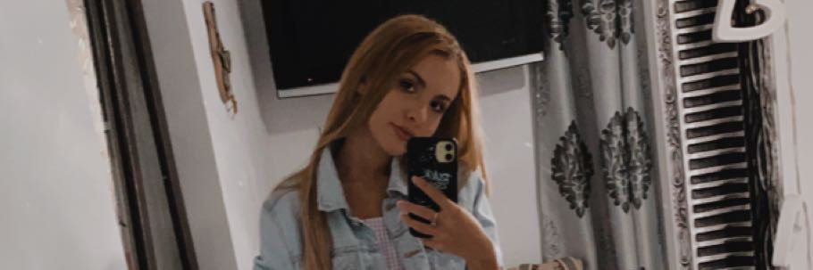 valina7's profile banner image