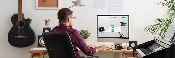 MasteringBOX Profile Banner